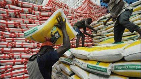 FG Begins Sales of 40,000naira Rice To Public Service Workers